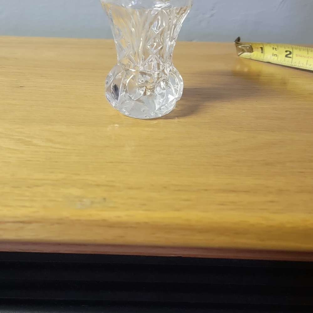 Mini Crystal Vase - Picture 3 of 3
